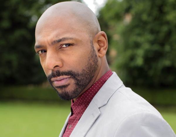 这部英剧给了“尼斯湖水怪”一个交代