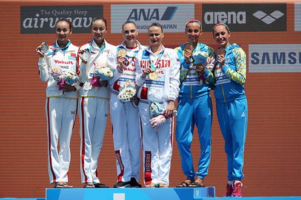 文婷姐妹花世锦赛花游摘银，曾遭黑幕的她们等来命运的成全