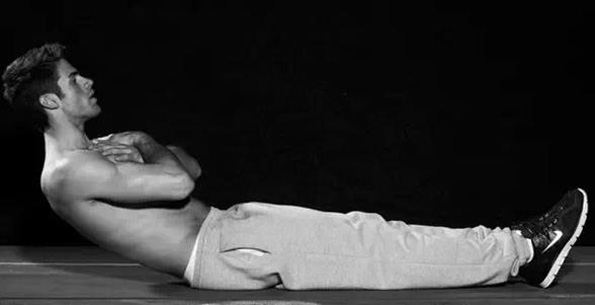 鹿晗练成肌肉型男了，他的健身法则藏着什么秘密