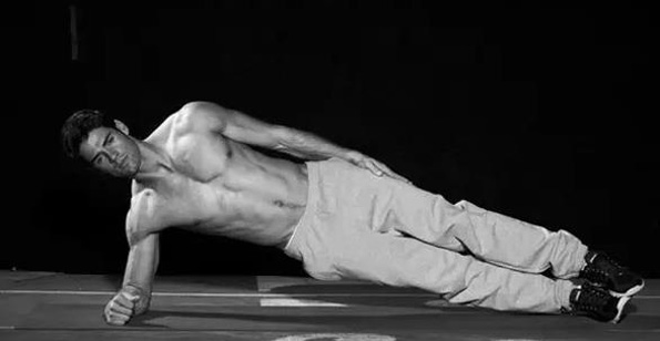 鹿晗练成肌肉型男了，他的健身法则藏着什么秘密