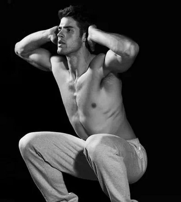 鹿晗练成肌肉型男了，他的健身法则藏着什么秘密