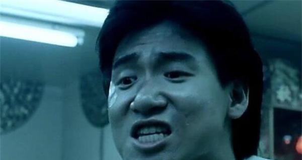 明星演唱会再度损毁球场草皮，这次轮到黑龙江球迷“哭了”