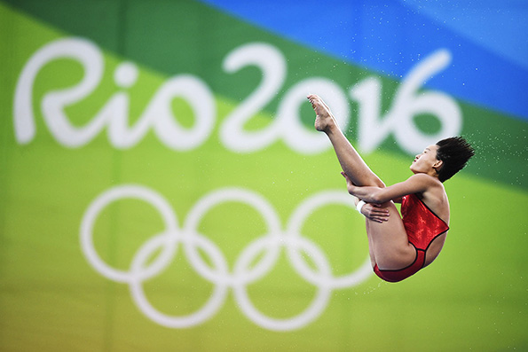 中国史上首个“00后”奥运冠军，最后困在了“发育”上