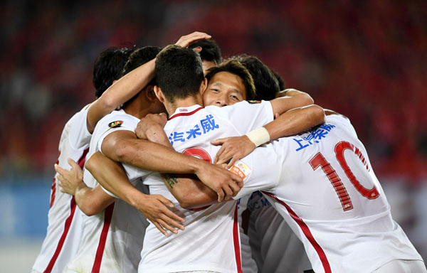 中超榜首大战足协拒用洋哨，这一次总算守住了规则底线