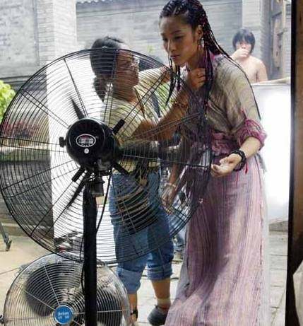 天气这么热，明星们的防暑利器是……