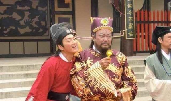 天气这么热，明星们的防暑利器是……