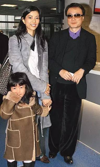 香港足总首位女董事的传奇：从金牌词人、文坛才女到球队掌门