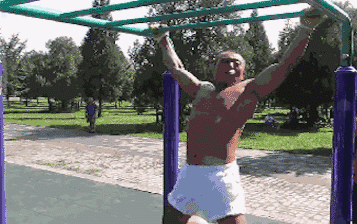 老外惊呆了！“开挂”的中国晨练大爷个个有功夫