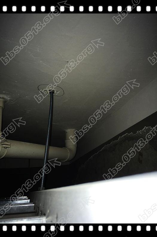 闭水检查衣帽间 (3).jpg