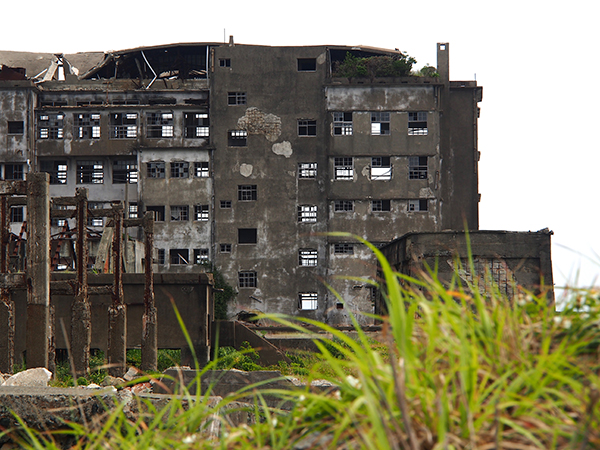 亲临军舰岛：现实这一面触目惊心，历史那一面整体缺席