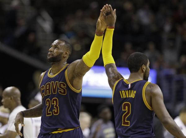 欧文版《我的前半生》：詹皇是他的贺涵，联盟处处是白光