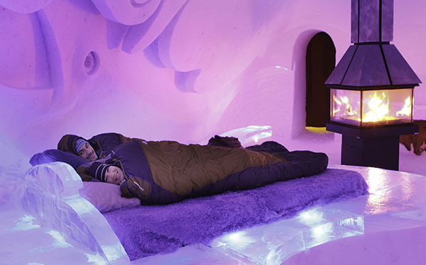 趣看｜外面辣么热，只想点着火炉在冰床上取暖