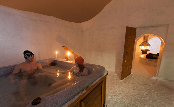 趣看｜外面辣么热，只想点着火炉在冰床上取暖