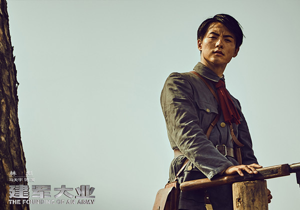 专访｜《建军大业》导演刘伟强： 这帮年轻演员很拼