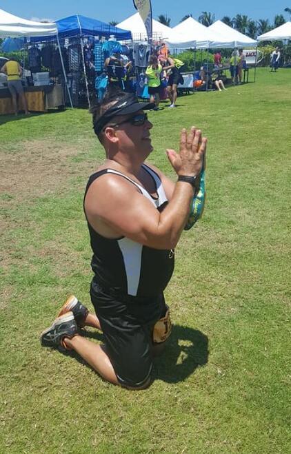 “你太胖了要运动”！妻子离世前嘱托，他用65场马拉松实现