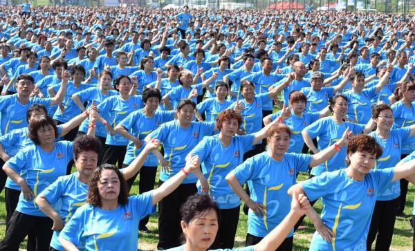 从街头到全运，“中国第一运动”广场舞何去何从