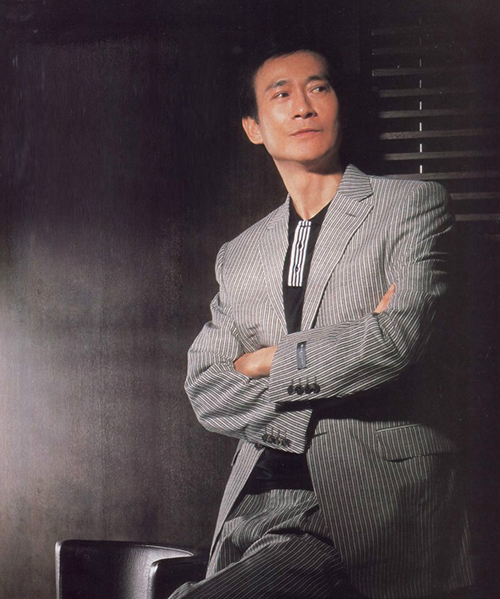 要聊不老男神，还得从郑少秋说起