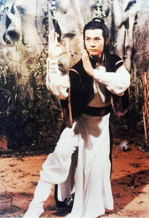 要聊不老男神，还得从郑少秋说起