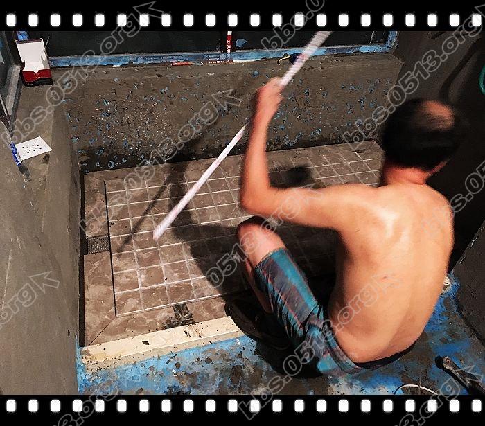 淋浴房防滑石安装 (27).jpg