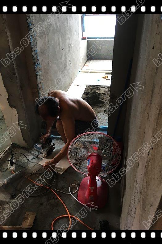 大卫生间地砖 (1).jpg