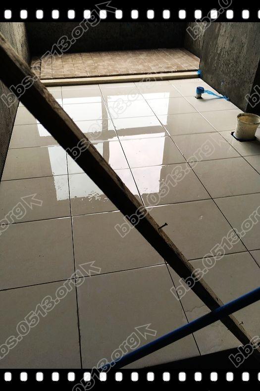 大卫生间地砖 (5).jpg