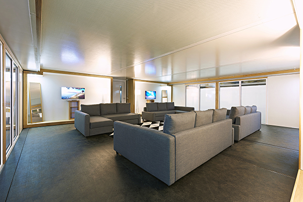 趣看｜10分钟折叠如汽车人变身，黑科技打造移动住宅新体验