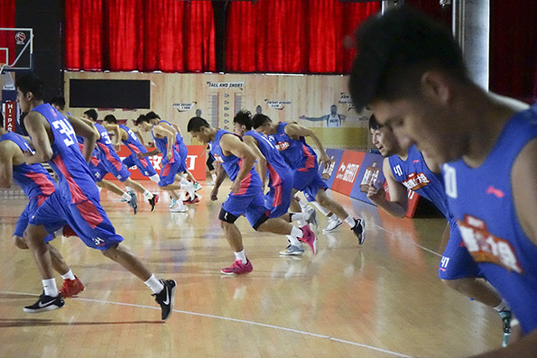 特写｜CBA选秀里的大学生球员：就是想经历一下，万一行呢