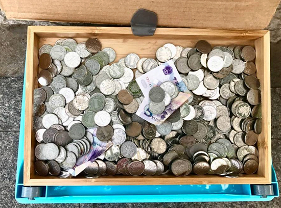 澎湃联播｜生活已经给人无数考验，旁人就别画蛇添足