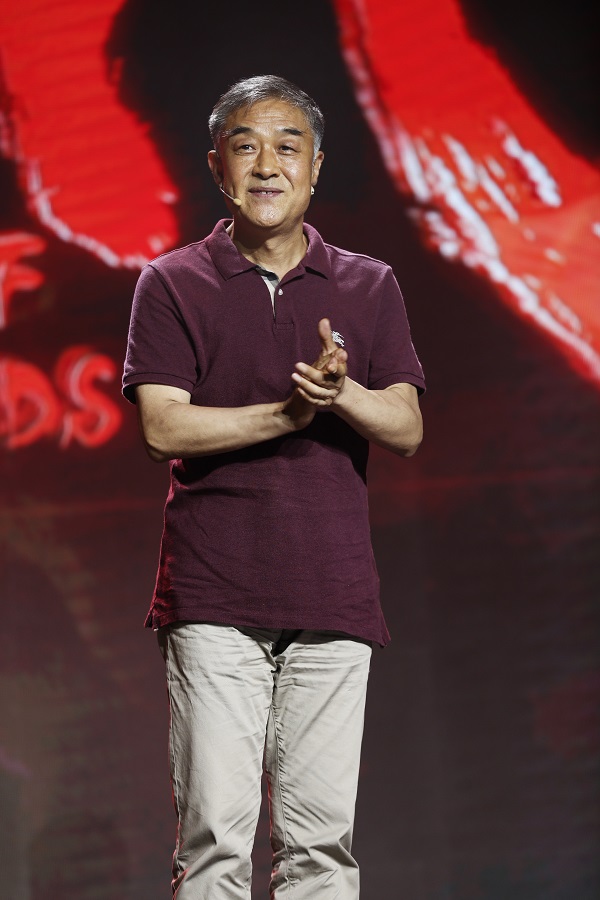 《橙红年代》开机，长得“不像好人”的陈伟霆饰演平民英雄