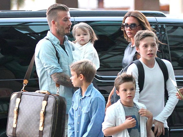 澎湃联播｜谁点赞多谁就是冠军，国足赢得世界杯指日可待