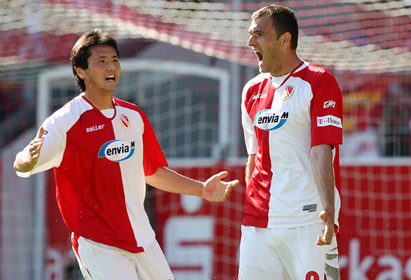 前国脚邵佳一入选“德甲名人堂”，一同获选的还有马特乌斯