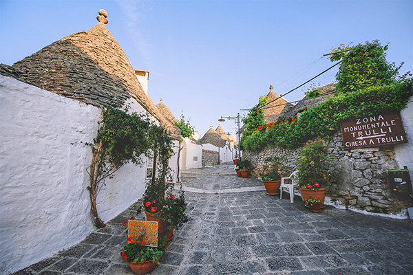 想知道童话里的精灵住在哪，就去阿尔贝罗贝洛看看