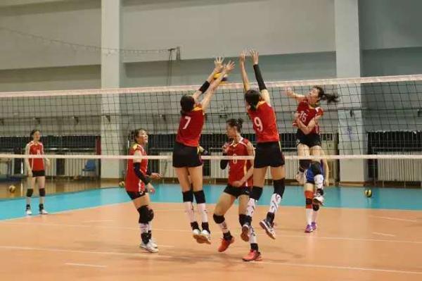 探访东方绿舟基地：40度高温下，百位运动员为全运最后冲刺