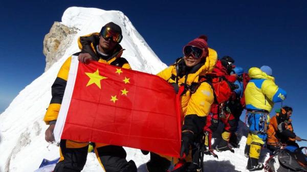 如何从路跑进阶越野，听这位征服珠峰的女性讲述“野练”