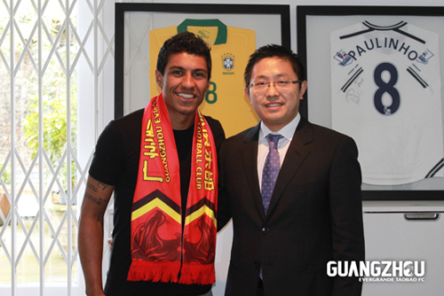 恒大官方宣布巴西国脚保利尼奥加盟巴萨，多次挽留未果