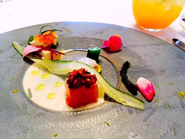 古树、星砂、水牛车，冲绳这些小岛人少景好