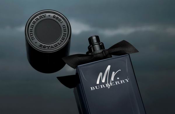 七夕良辰夜，暗香浮动时