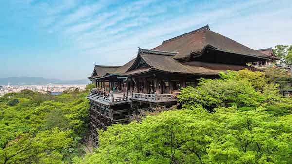 拿着第一笔薪水带爸妈去旅行吧