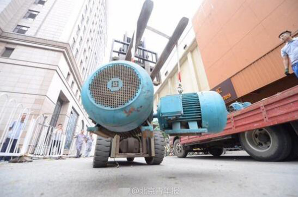 乐天27台违法使用设备被现场拖走，将拆解拍卖上缴国库