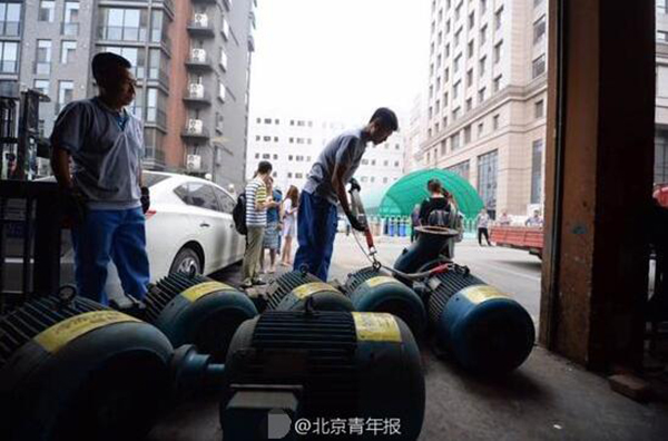 乐天27台违法使用设备被现场拖走，将拆解拍卖上缴国库