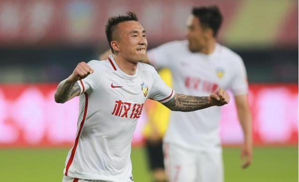 FIFA专访王永珀：没卡纳瓦罗，我回不了国家队