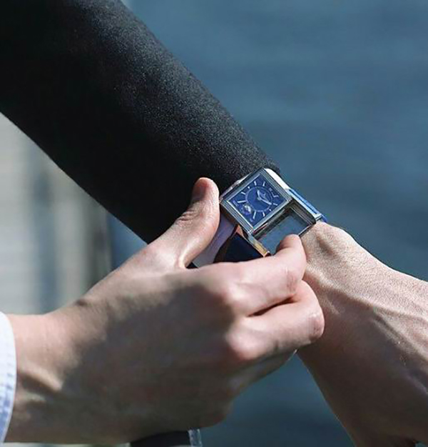 反差萌爱人|爱玩爱闹的她和超级安静的他