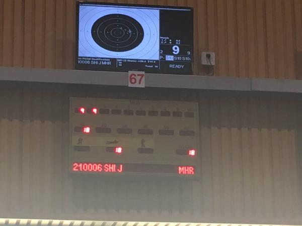 全运会射击场有了美籍华人，他的眼睛缺了一个瞳孔