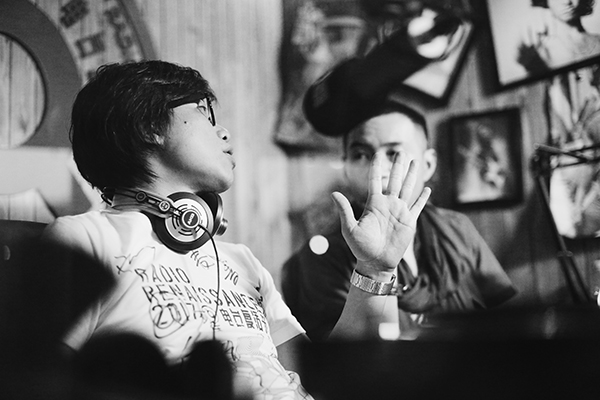 迷宫、染坊和沙漠快闪电台，摩洛哥的琐碎和壮观