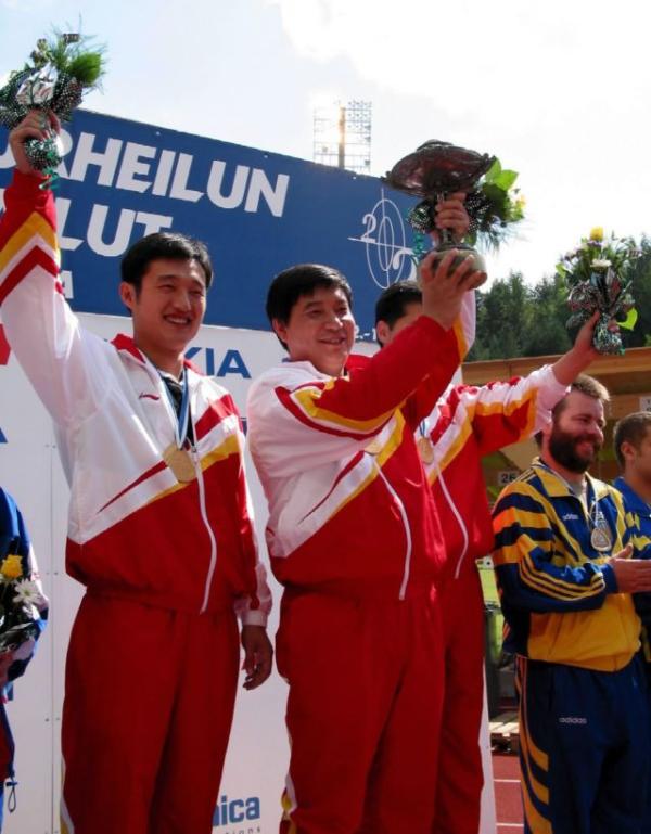 46岁“老枪”谭宗亮全运再夺金：手端保温杯，眼望东京奥运