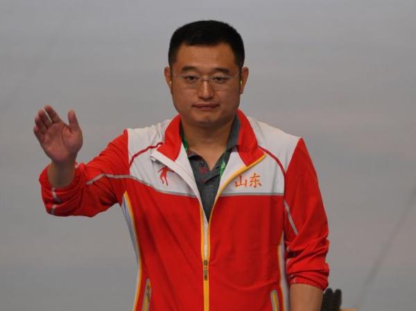 46岁“老枪”谭宗亮全运再夺金：手端保温杯，眼望东京奥运