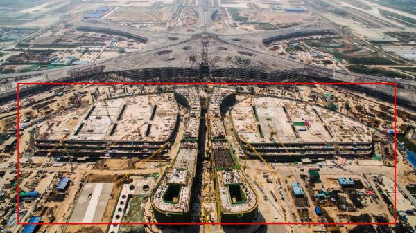 北京新机场综合交通中心工程主体结构封顶：设5345个车位