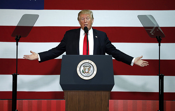 特朗普在密苏里州推销税改方案，号称“一代只有一次的机会”