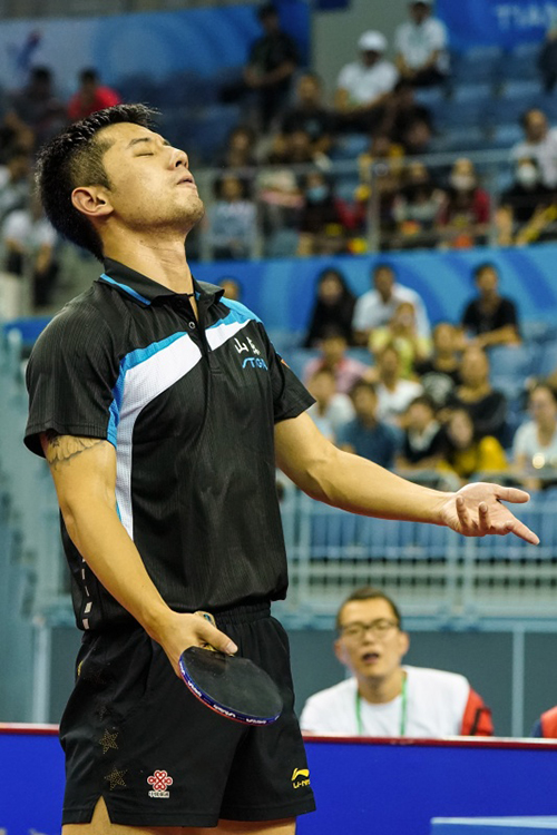 张继科团体赛一人丢2分，粉丝动情：看一场少一场，要珍惜