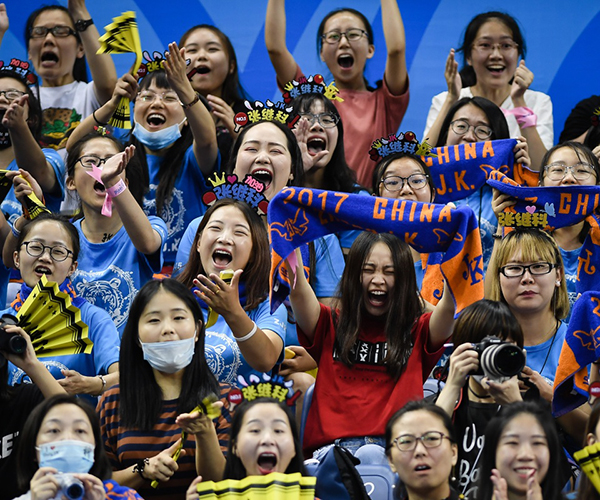 张继科团体赛一人丢2分，粉丝动情：看一场少一场，要珍惜